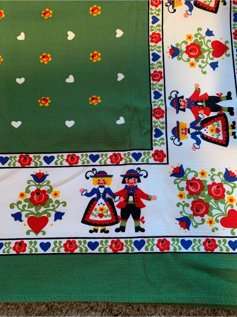 Folk Art Napkin & Tablecloth Set German Dancers European